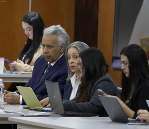 El expresidente acudió de manera presencial a la audiencia de juicio.