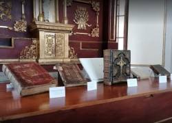 Libro “Crónicas de Nuremberg” en la Biblioteca Nacional.