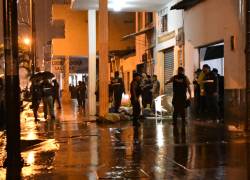 Al estilo de sicariato varias personas fueron asesinadas en un taller mecánico ubicado en el suroeste de Guayaquil.