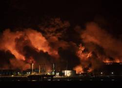 Hasta el momento, el balance humano de este incendio industrial es de un muerto, 16 desaparecidos y 122 heridos, con 7 personas en estado crítico o grave.