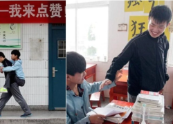 Carga a su mejor amigo todos los días para llevarlo a la escuela