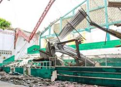 Estructura del coliseo Ricardo Plaza tras el sismo de la mañana del 25 de abril de 2025.
