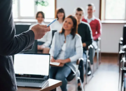 A partir de este viernes 27 de febrero los ciudadanos pueden postular a una de las ofertas laborales.