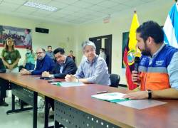 El presidente Guillermo Lasso, el director general de Riesgos y más autoridades sesiona en reunión del COE Provincial de Guayas, para analizar la situación en torno al sismo de magnitud 6.1 ocurrido este jueves.