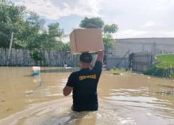 Aumentan a más de 14.000 los afectados por las lluvias en Esmeraldas; MIES habilita ocho puntos de donaciones