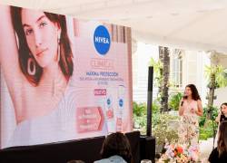 Ibeth Recalde, gerente de marketing comercial Nivea Ecuador, realizó el lanzamiento de Nivea Clinical Tono Natural.