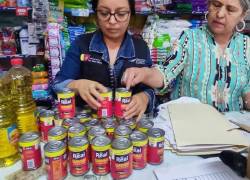 Arcsa retira 471 latas de sardinas falsificadas en Cuenca y Chordeleg.