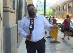 El periodista se habría desmayado por el intenso calor que se vive en Argentina.