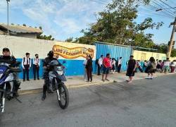 Microvistazo: alerta por economía criminal en las escuelas en Guayaquil