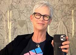 Jamie Lee Curtis se pronuncia contra los estereotipos y decide dejar de sumir el estómago