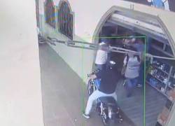 Captura de video que registró el asalto armado.