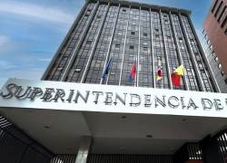 Fotografía del edificio de la Superintendencia de Bancos, situado en la ciudad de Quito.