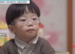 Captura del reality en el que el niño habló sobre su vida en familia, revelando ser una víctima más de un gran problema que ha doblegado a Corea del Sur.