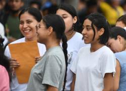 En total, el programa entregará 1.341 becas de USD 819,77 por un período académico. Foto: API