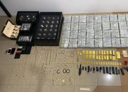 Lingotes de oro y otros artículos, valorados en 10 millones de dólares, fueron incautados por la Policía