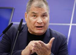 “¿Cómo era? ‘En Ecuador no tenemos presidentes presos, pero no perdemos la esperanza’. Se le va a cristalizar la esperanza”, dijo Correa en tono sarcástico.