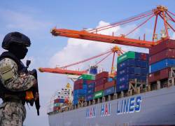 Control militar en los alrededores del puerto de Guayaquil. Foto: API