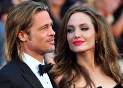Angelina Jolie acusa a Brad Pitt de asfixiar a su hijo en un avión en 2016