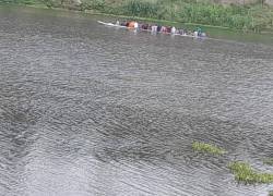 Canoa se viró en el río Grande de Chone.