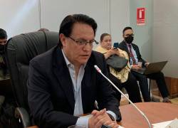 El asambleísta Fernando Villavicencio indicó que el presidente de la República lo llamó para que reconsidere su decisión de renunciar a la presidencia de la Comisión de Fiscalización.
