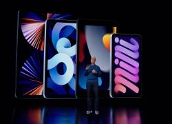 Tim Cook, el jefe de la firma, elogió las cámaras mejoradas del esperado iPhone 13.
