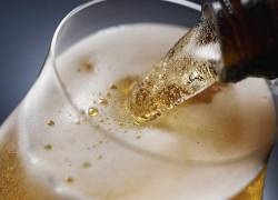 Imagen referencial. La principal cervecería de Colombia, alertó este lunes que hay escasez transitoria de algunos de sus productos.