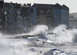 Alerta roja en el Reino Unido por tormenta Eunice