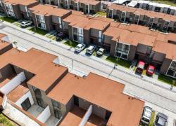 El titular de la Asamblea Nacional, Niels Olsen, señaló que actualmente 720 mil familias no cuentan con una vivienda digna.