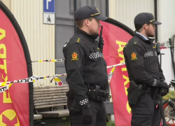 El hombre, que reconoció los hechos durante su interrogatorio, es un convertido al islam, dijo la policía noruega.
