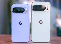 Modelo Google Pixel 10 Pro (izquierda) y el modelo Google Pixel 10 Pro XL (derecha).