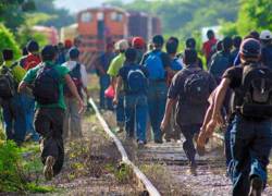 86 mil ecuatorianos salieron del país por vías regulares y no retornaron, pero no hay datos de quienes salen por vías irregulares.