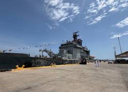 Fotografía que muestra el buque BAE Jambelí durante su acto de incorporación a la Armada de Ecuador.