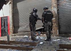 Las unidades especializadas del GIR acudieron al sector Balerio Estacio para investigar sobre el explosivo.