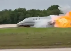 Autoridades investigan las causas del accidente de esta esta aeronave modelo Gulfstream G200.