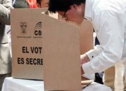 Las dudas surgieron en la noche del jueves cuando el vicepresidente del CNE, Enrique Pita, denunció un supuesto centro de cómputo paralelo al oficial en la provincia del Guayas.