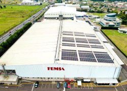 A través de la implementación de paneles solares, Corporación GPF - FEMSA prevé aumentar su consumo de energía renovable.