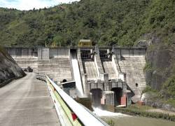Contraloría identifica perjuicio por casi un millón de dólares en la Central Hidroeléctrica Toachi-Pilatón