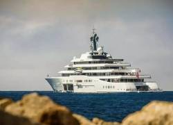 El Eclipse estuvo en para por más de tres años en el puerto de Muğla, en Turquía. A pesar de estar inactivo, sus generadores y aire acondicionado se mantuvieron encendidos.