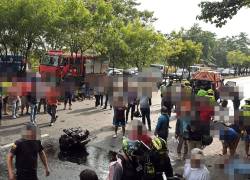 Siniestro de tránsito en el km 44 de la vía a la Costa, sector El Cristal, en Guayaquil.