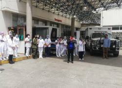 Homenaje a personal del Hospital Militar Divisional de Cuenca, el pasado 12 de mayo de 2020.