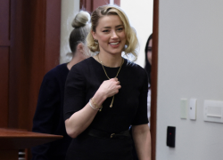 Amber Heard anuncia con emoción el nacimiento de sus mellizos, Agnes y Ocean, en una conmovedora publicación del Día de la Madre.