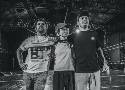 Erreway ya está en Ecuador y los fans reviven la fiebre rebelde: la banda argentina llegó a Quito para sus conciertos en la capital y Guayaquil.