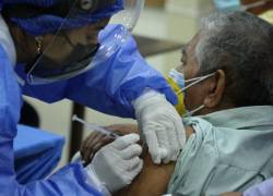 Ecuador acorta los plazos para aplicar primeros y segundos refuerzos COVID-19