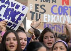 Miles de mujeres salen a la calle en todo el mundo a defender sus derechos en riesgo