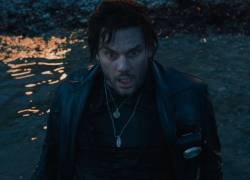 Jeremy Irvine interpreta a James Sunderland, uno de los personajes más populares de la icónica franquicia de terror.