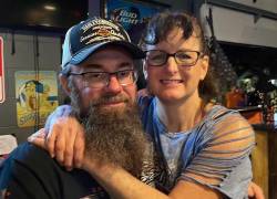 Pareja de ciclistas degollada.