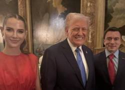 Daniel Noboa y Lavinia Valbonesi junto a Donald Trump.