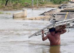 Fotografía de los estragos que el fenómeno de El Niño ha causado en el norte de Perú, país vecino de Ecuador.