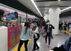 Admirador de Joker acuchilló a 17 personas en un tren de Tokio