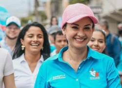 La prefecta electa del Guayas, Marcela Aguiñaga, en una marcha con simpatizantes antes de los comicios seccionales celebrados el pasado domingo 5 de febrero.